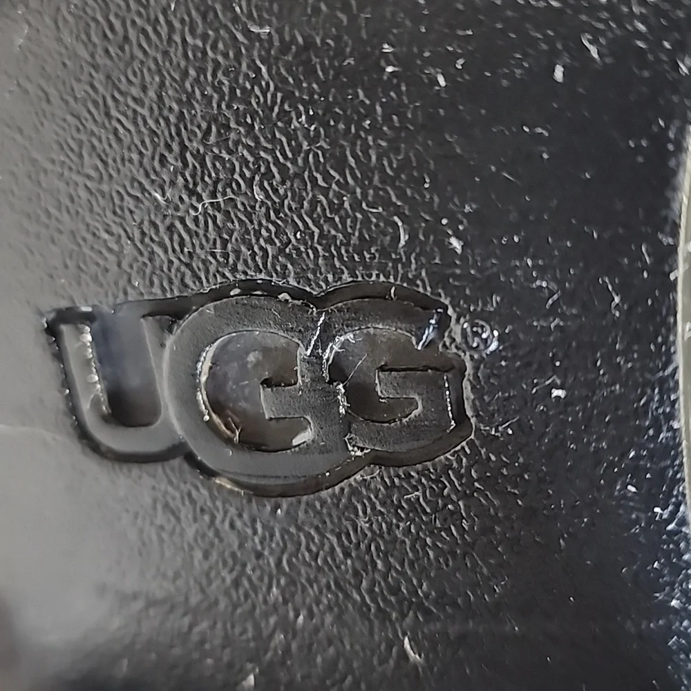 Vintage UGG Black Leather Unisex Boots Sz 9L/7.5M Goth Biker Winter Snow Durable
